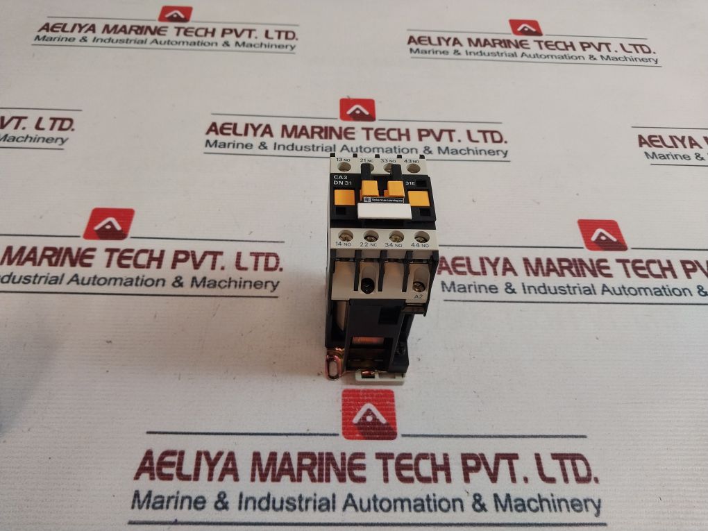 Telemecanique Ca3-dn31Md Contactor Control Relay 10A