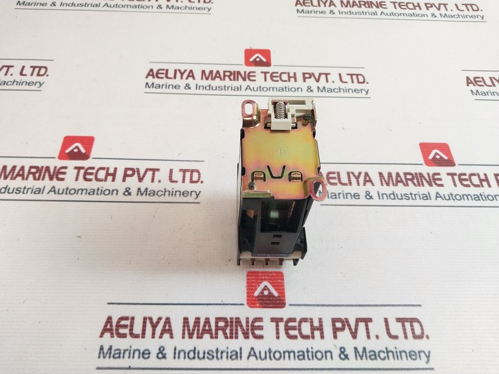 Telemecanique Ca3-dn31Md Contactor Control Relay 10A