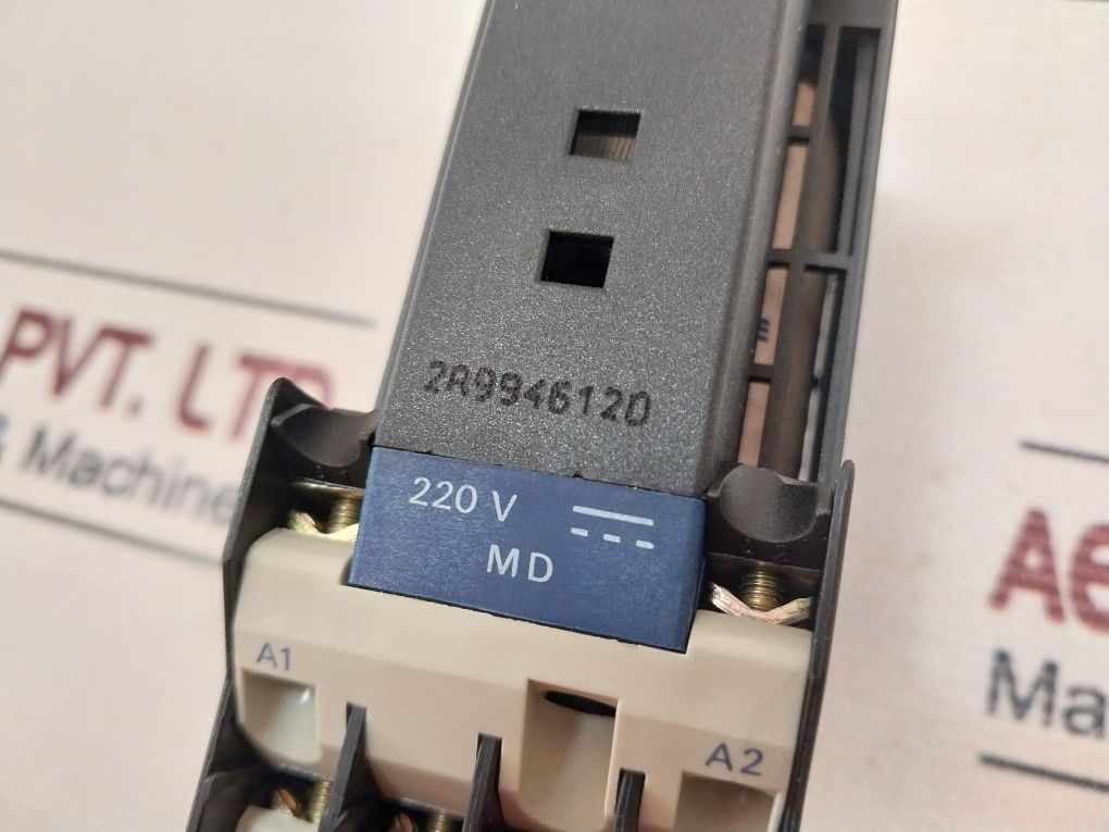 Telemecanique Ca3 Dn22Md Auxiliary Contactor 220Vac
