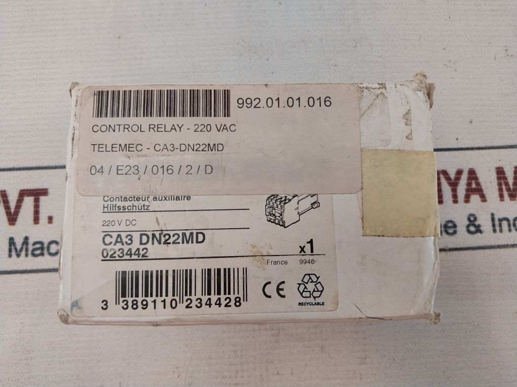 Telemecanique Ca3 Dn22Md Auxiliary Contactor 220Vac