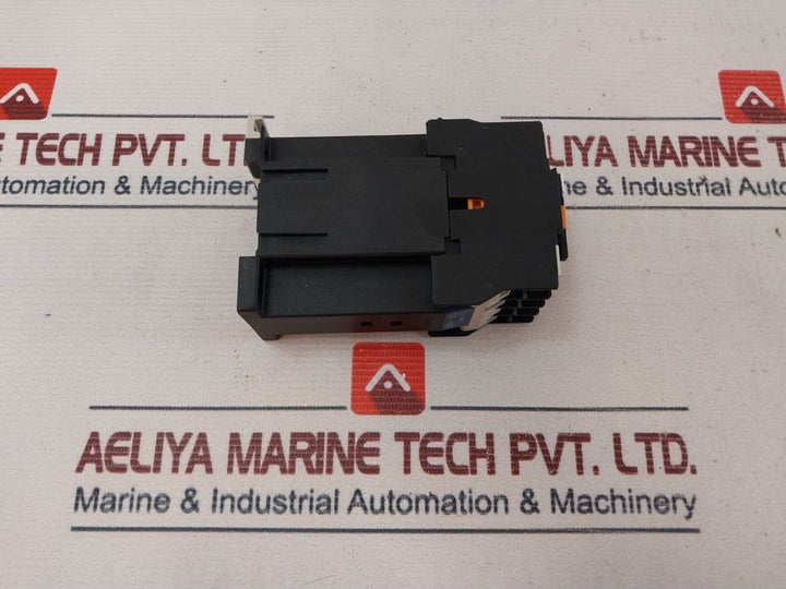 Telemecanique Ca3 Dn22Md Auxiliary Contactor 220Vac