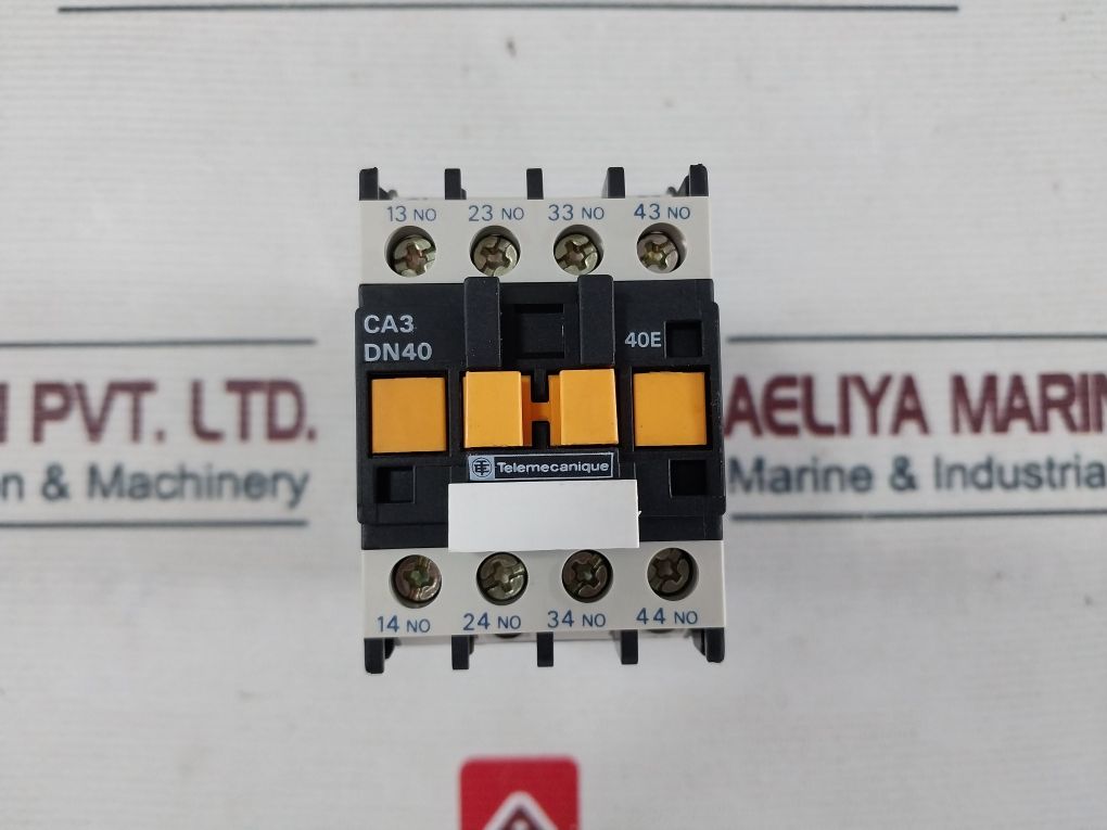 Telemecanique Ca3 Dn40 Control Relay 24V