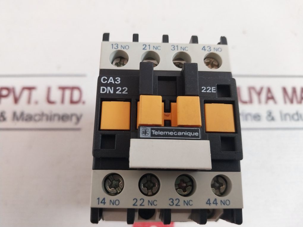 Telemecanique Ca3 Dn 22 Control Relay 6A 500V