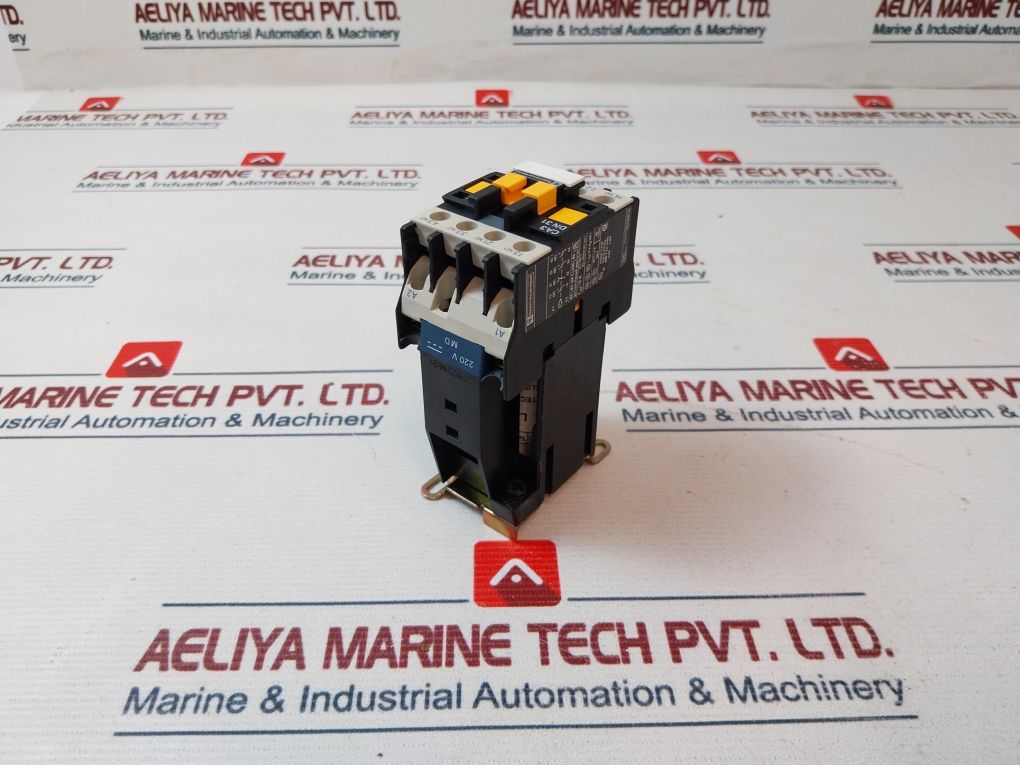 Telemecanique Ca3 Dn 31 Auxiliary Contactor Relay 500V