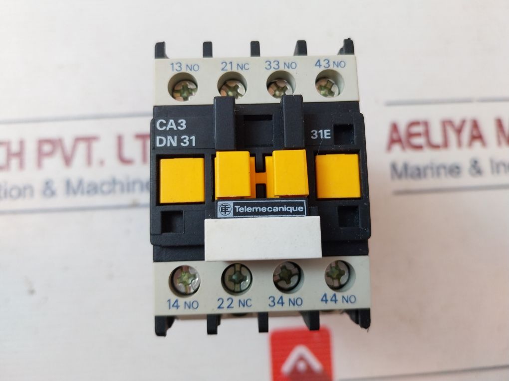 Telemecanique Ca3 Dn 31 Auxiliary Contactor Relay 500V