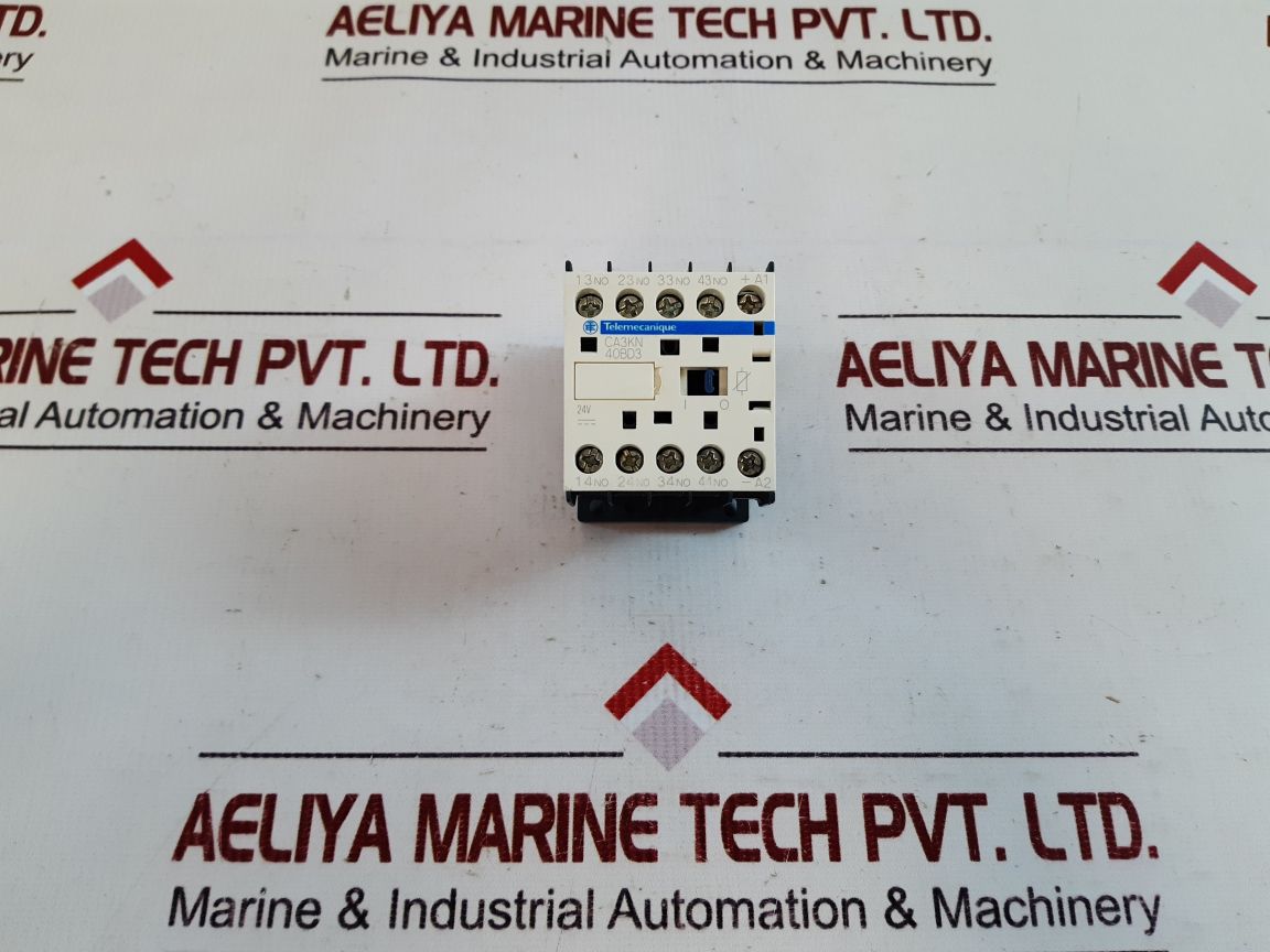 Telemecanique ca3kn40bd3 control relay with box