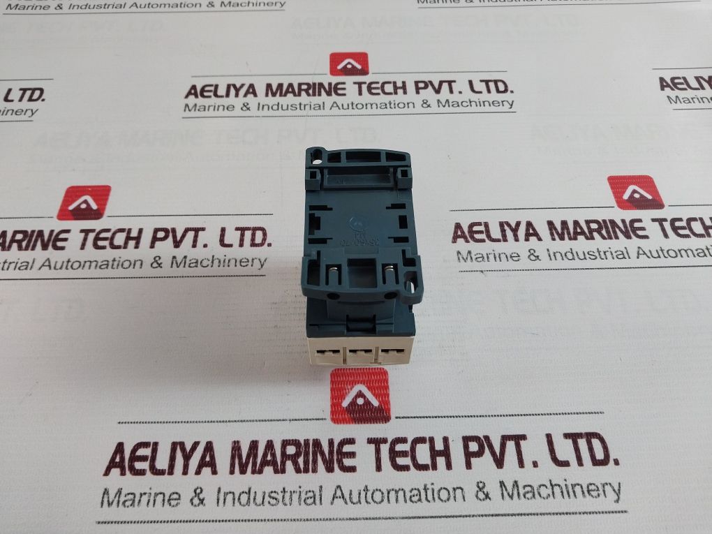 Telemecanique Cad326R7 Control Relay