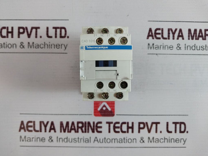 Telemecanique Cad326R7 Control Relay