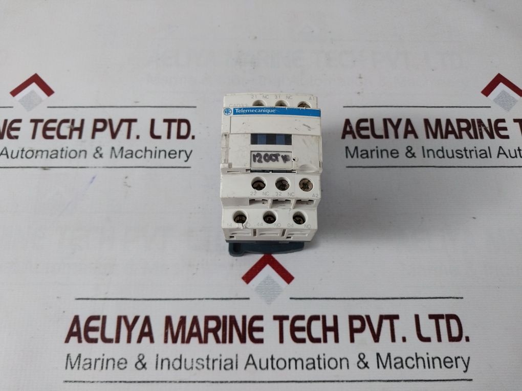 Telemecanique Cad32 10A 600V