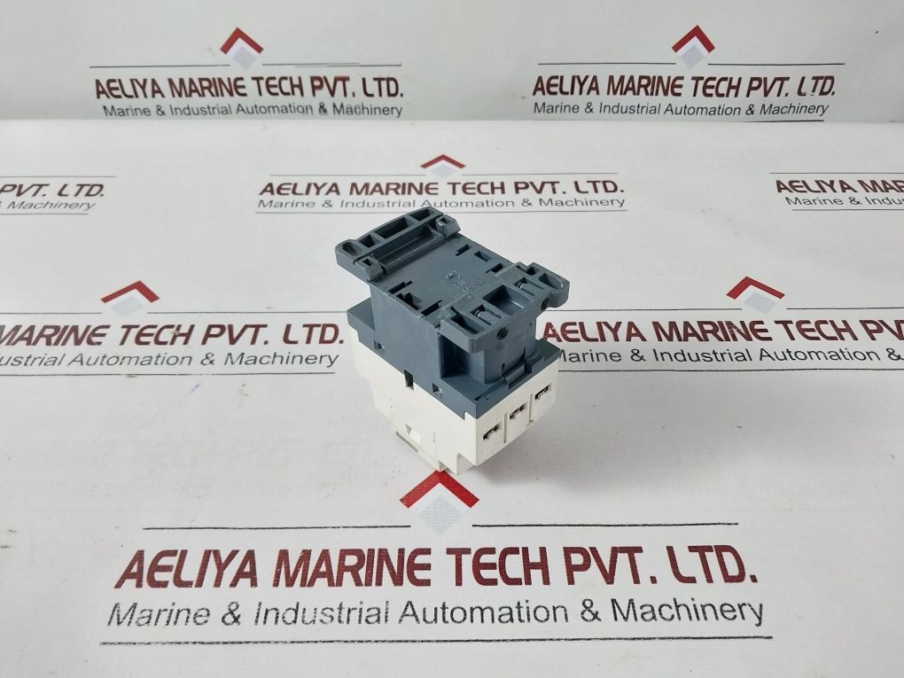 Telemecanique Cad32G7 Control Relay