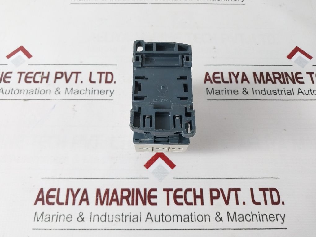 Telemecanique Cad32G7 Control Relay
