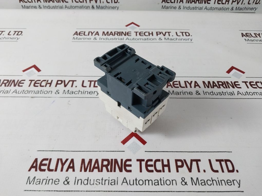 Telemecanique Cad32G7 Control Relay