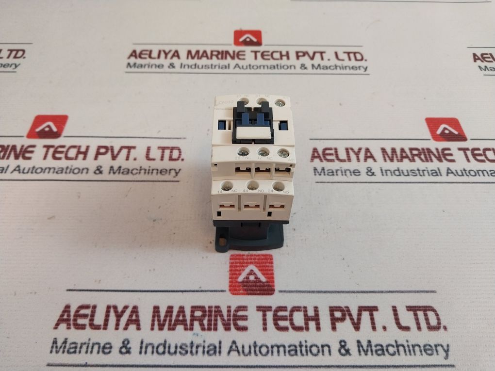 Telemecanique Cad32 Control Relay 6Kv 10A