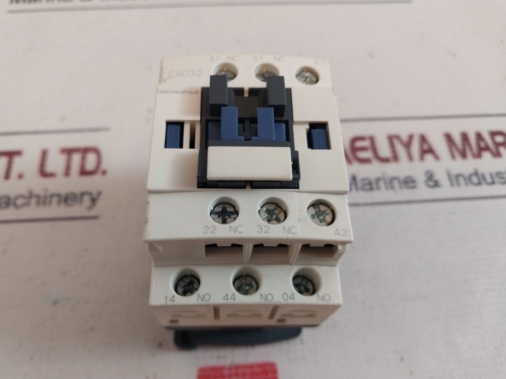 Telemecanique Cad32 Control Relay 6Kv 10A