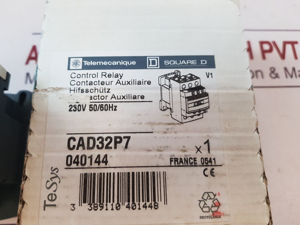 Telemecanique Cad32P7 Control Relay