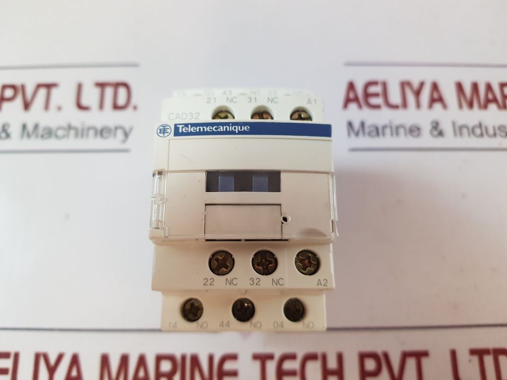 Telemecanique Cad32P7 Control Relay