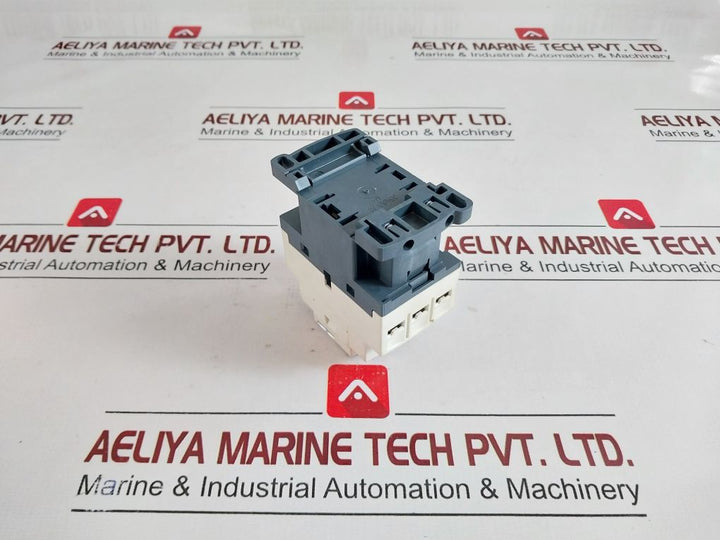 Telemecanique Cad50P7 Control Relay