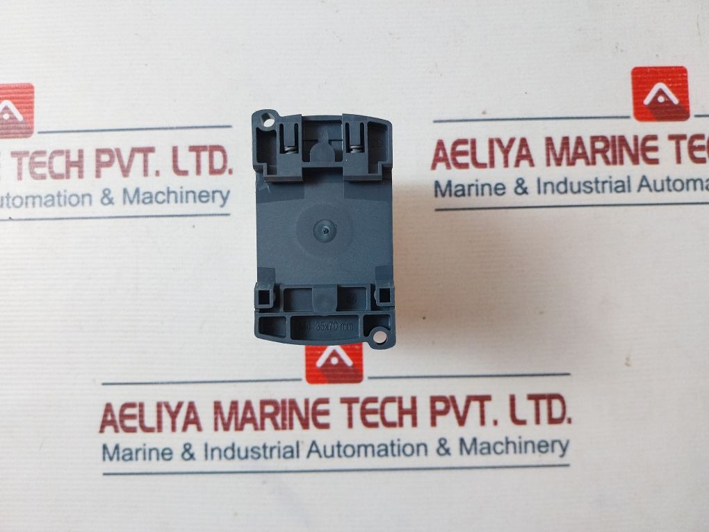 Telemecanique Cad50Bd Control Relay