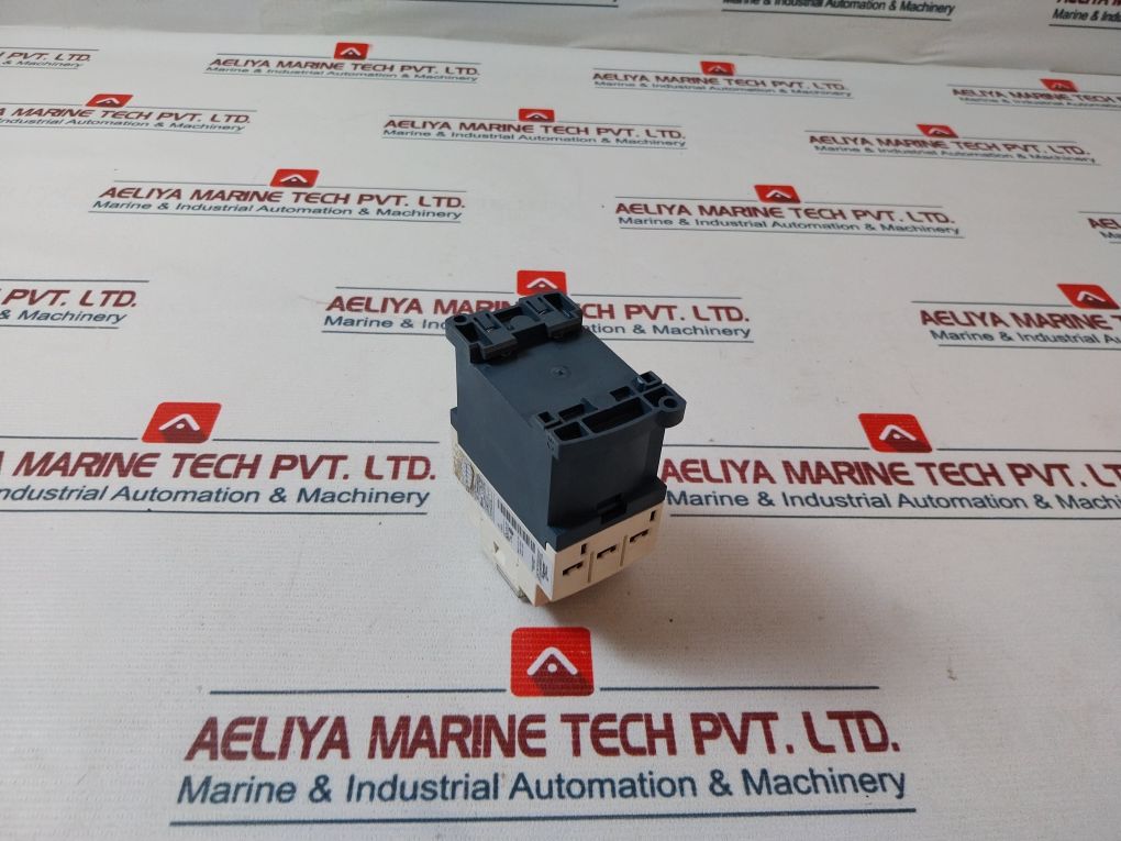 Telemecanique Cad50Bd Control Relay