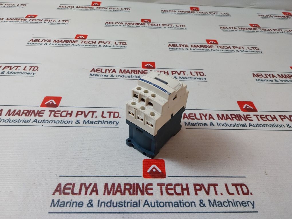 Telemecanique Cad50Bd Control Relay