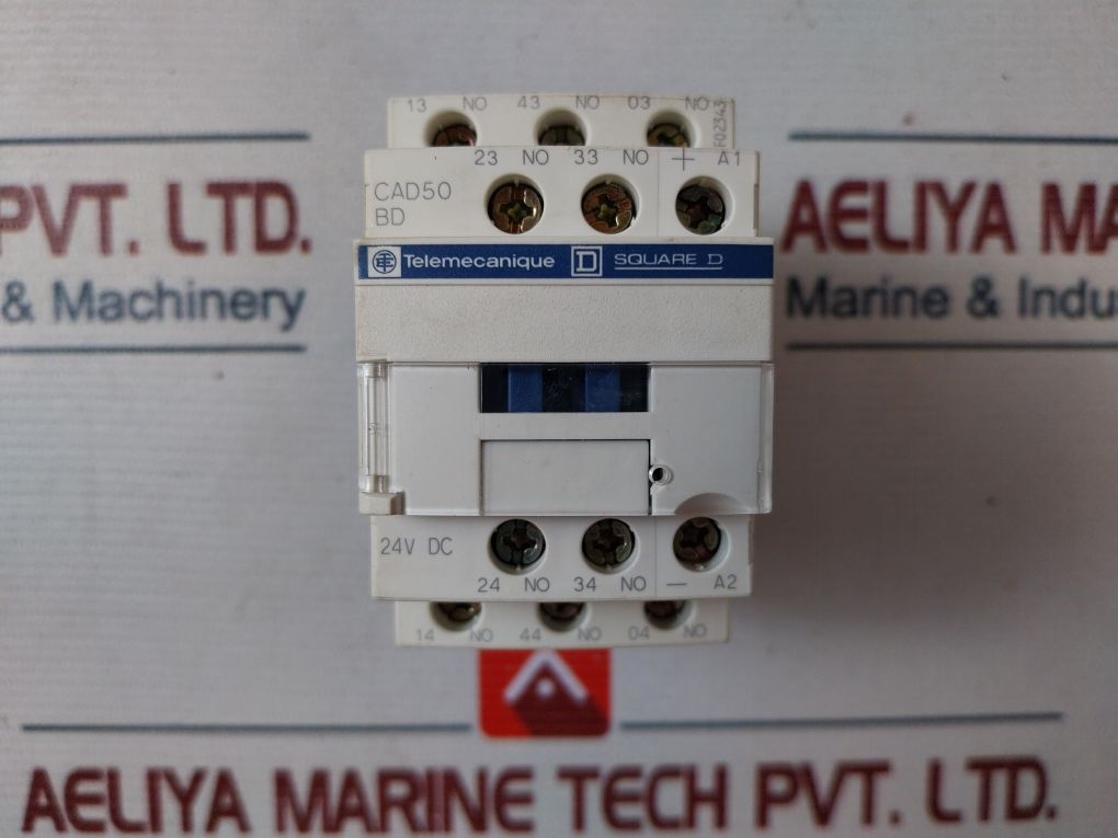 Telemecanique Cad50Bd Control Relay