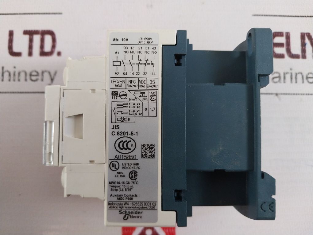 Telemecanique Cad 326 Control Relay