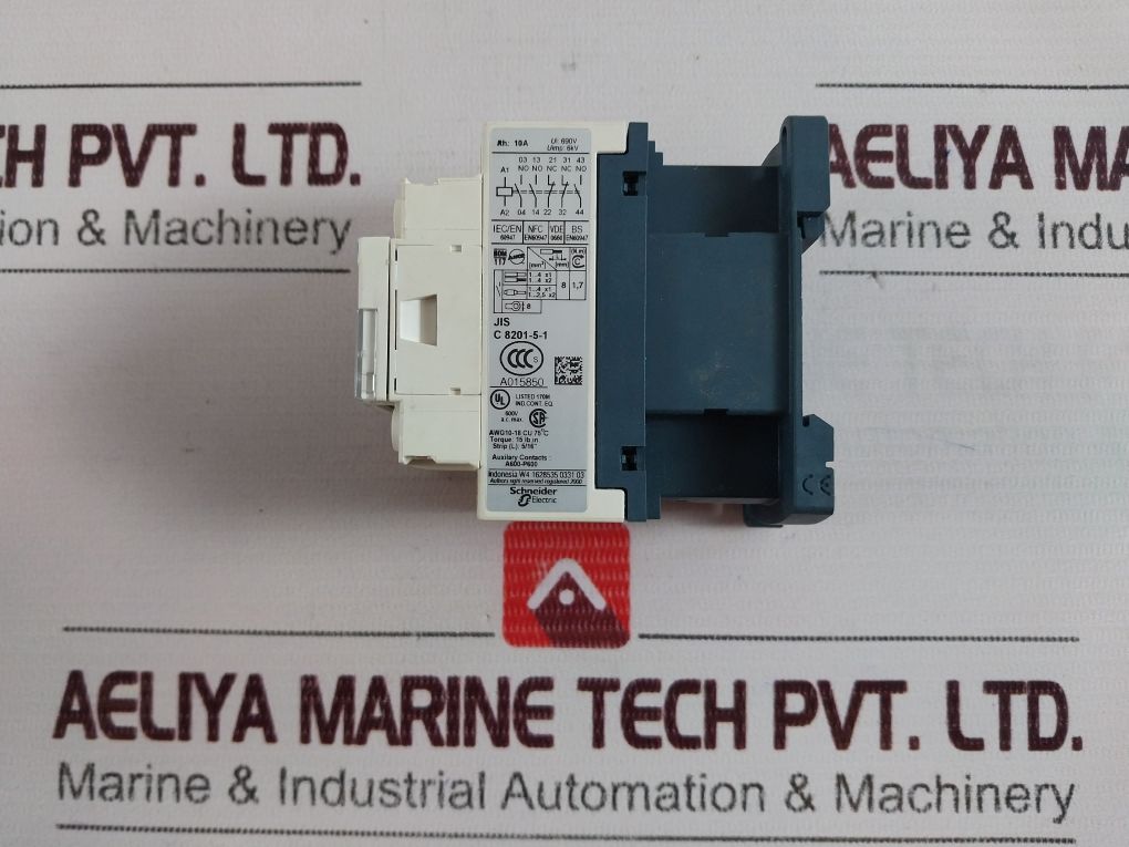 Telemecanique Cad 326 Control Relay