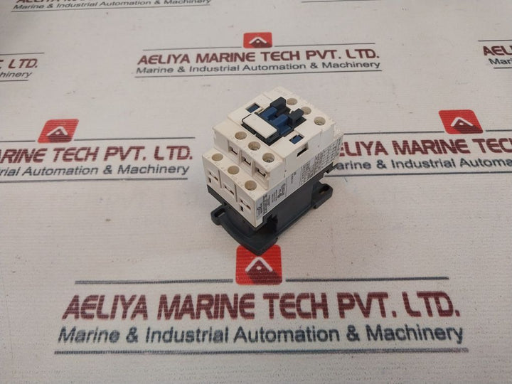 Telemecanique Cad 32 Control Relay 600V 
