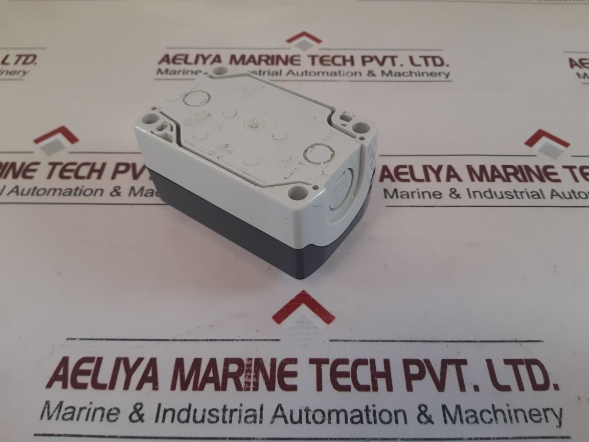 Telemecanique Cm 12 Push Button Enclosure Switch Xal D02Xal D02Aa