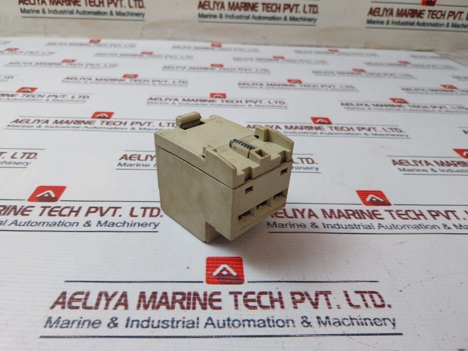 Telemecanique Gv1-g04 Terminal Block 63A 660V 