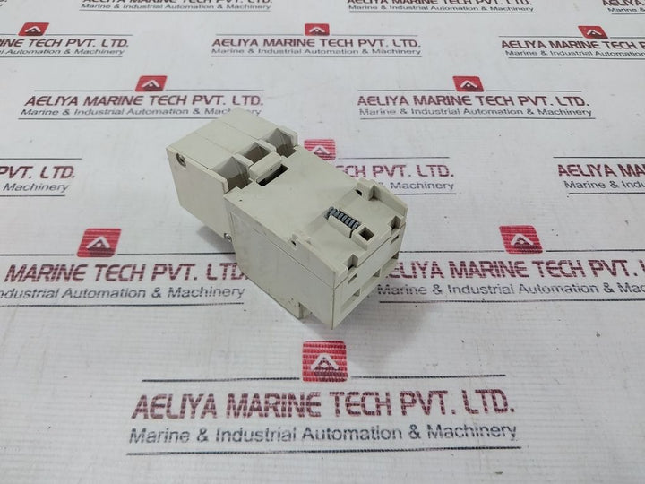 Telemecanique Gv1-g04 Terminal Contact Block 600V 50/60Hz