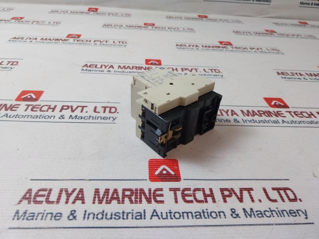 Telemecanique Gv1-m14 Motor Protector With Auxiliary Contact Block Gv1-a01