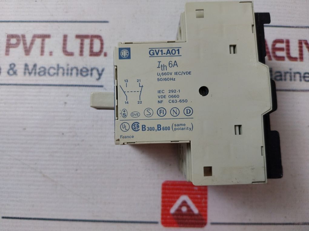 Telemecanique Gv1-m14 Motor Protector With Auxiliary Contact Block Gv1-a01