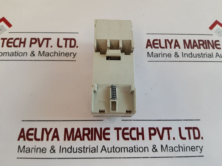 Telemecanique Gv2-g05 Terminal Block With Gv1L3 Circuit Breaker