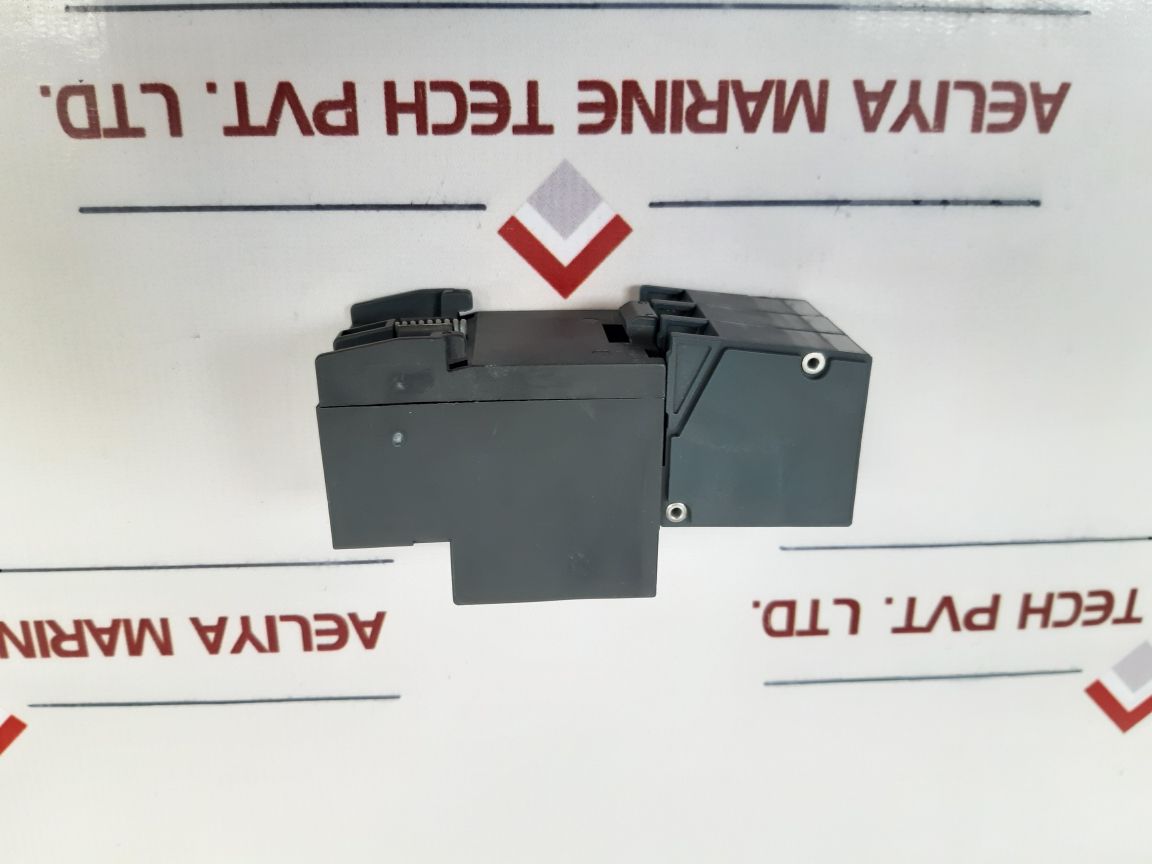 Telemecanique Gv2-g05 Electric Terminal Block Gv1-l3 Circuit Breaker