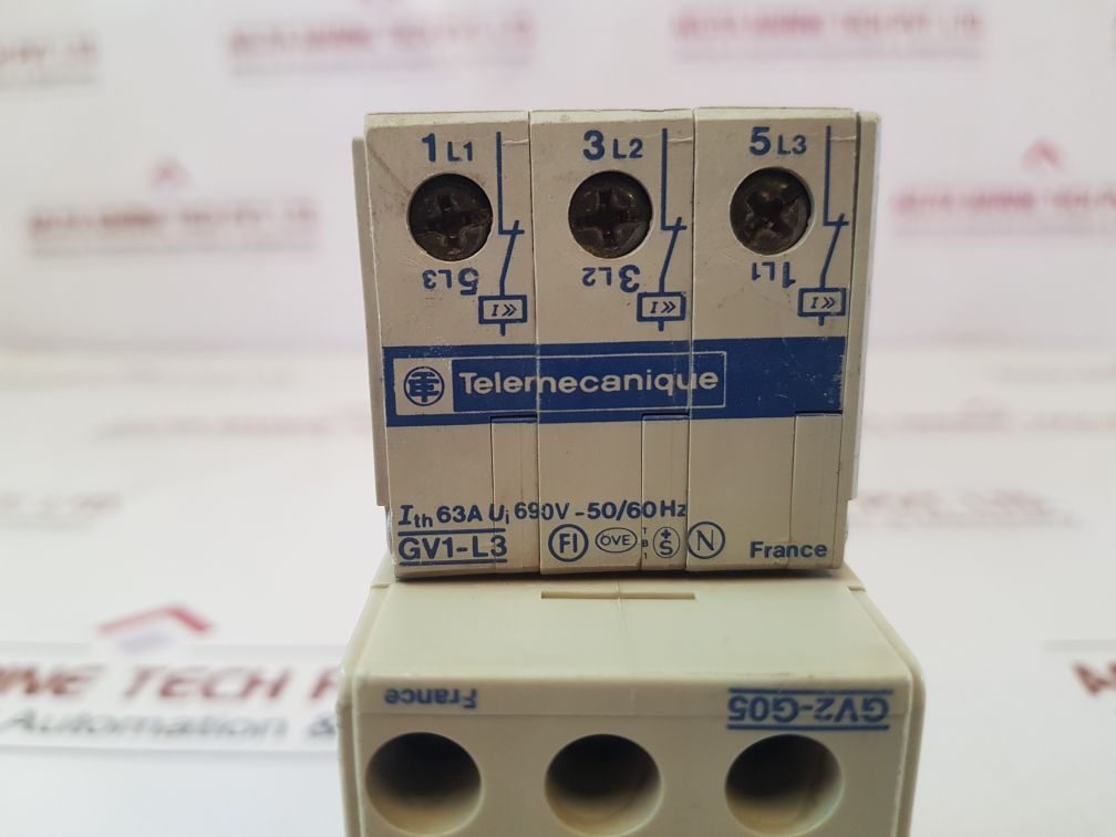 Telemecanique Gv2-g05 Terminal Block With Gv1L3 Circuit Breaker