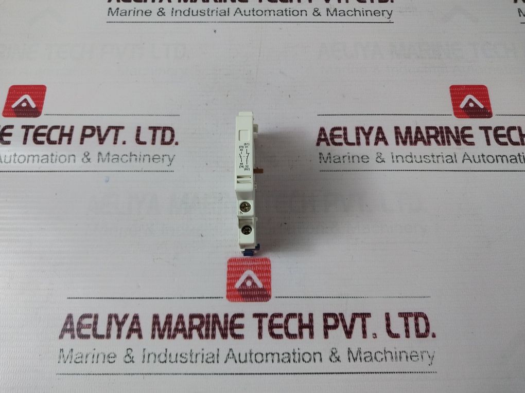 Telemecanique Gvan11 Auxiliary Contact Block 552.01.16.014, 240V 6A