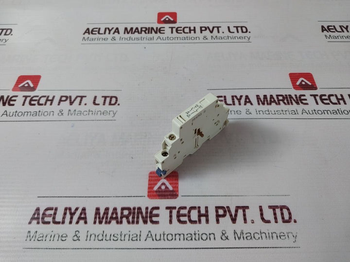 Telemecanique Gvan11 Auxiliary Contact Block 552.01.16.014, 240V 6A