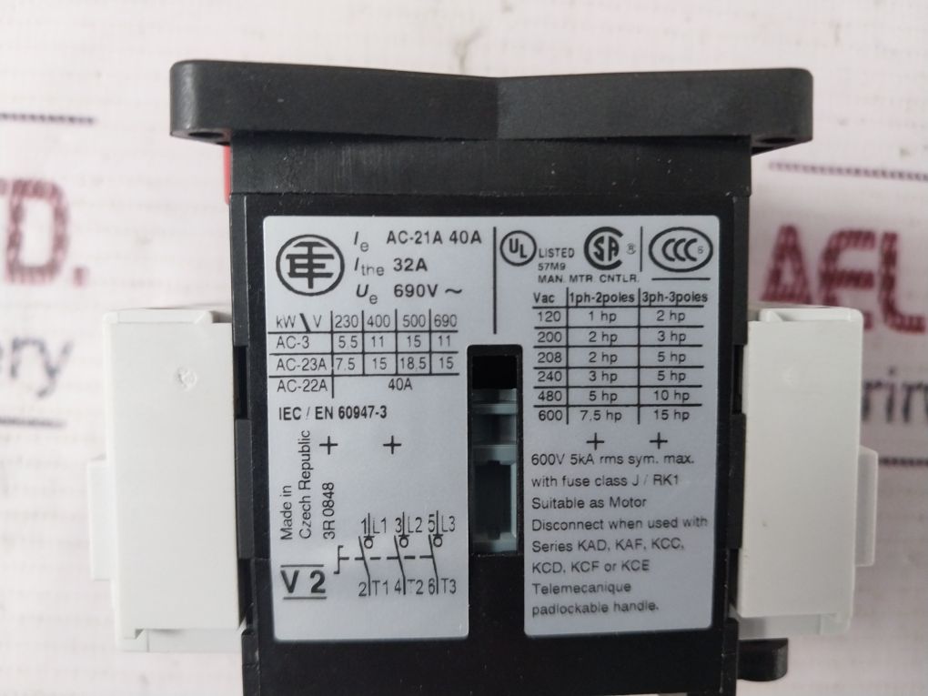 Telemecanique Kcf1Pz 3 Pole Isolated Load Break Switch Set