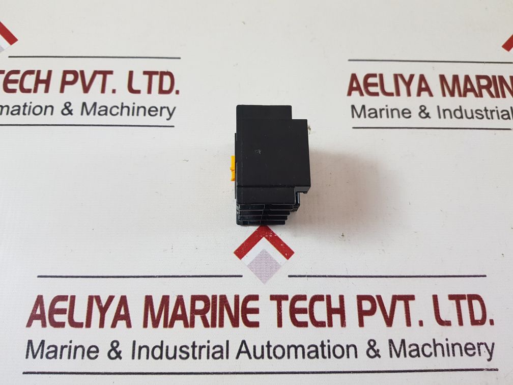 Telemecanique la1-d13 a 65 auxiliary contact block