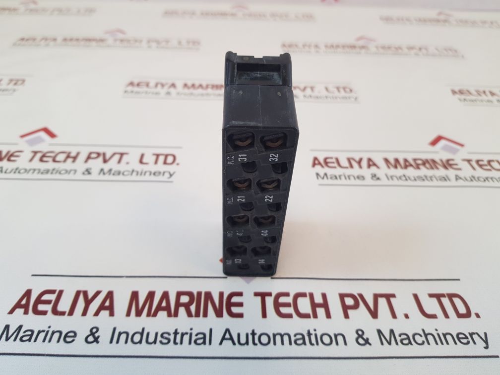 Telemecanique La1 F 221 Auxiliary Contact Block