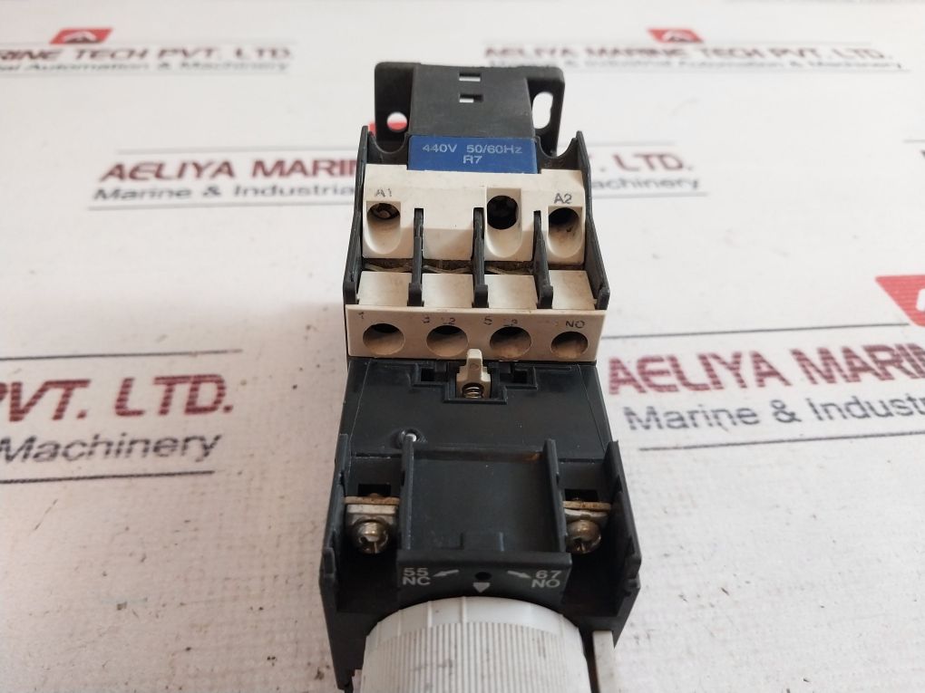 Telemecanique La2-d22 Time Delay Block With Contactor