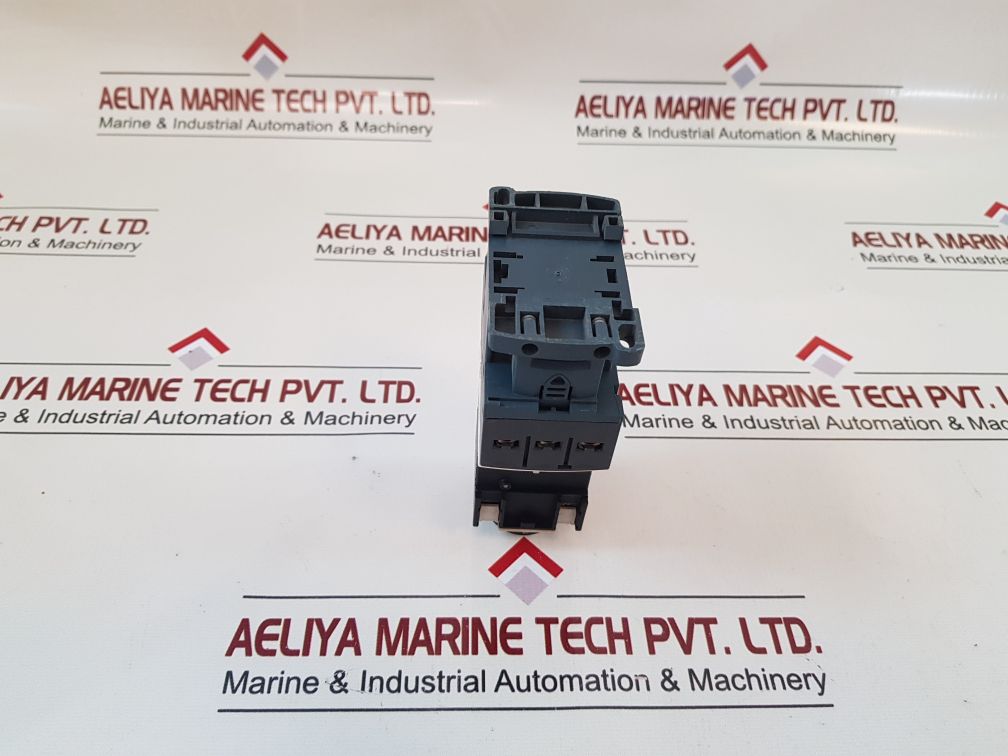 Telemecanique Lc1D12 Contactor With La2 Dt2 Travail On Delay
