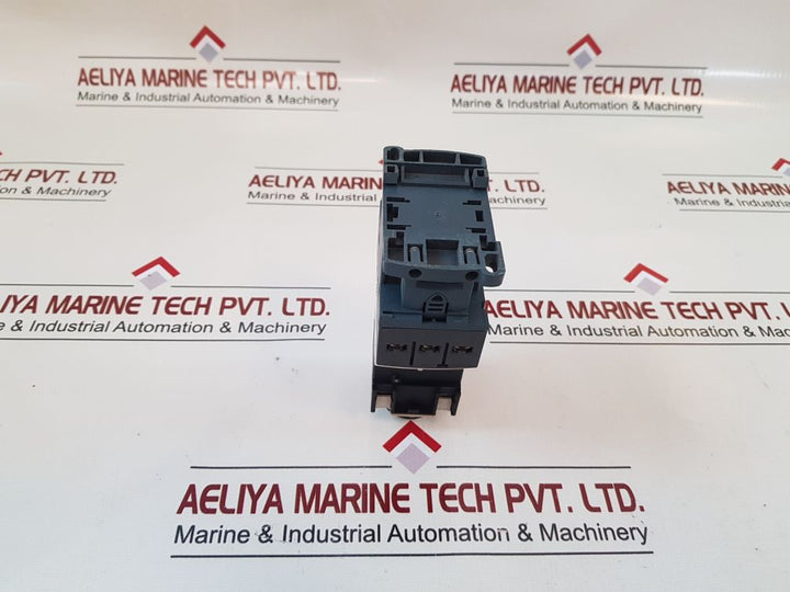 Telemecanique Lc1D12 Contactor With La2 Dt2 Travail On Delay
