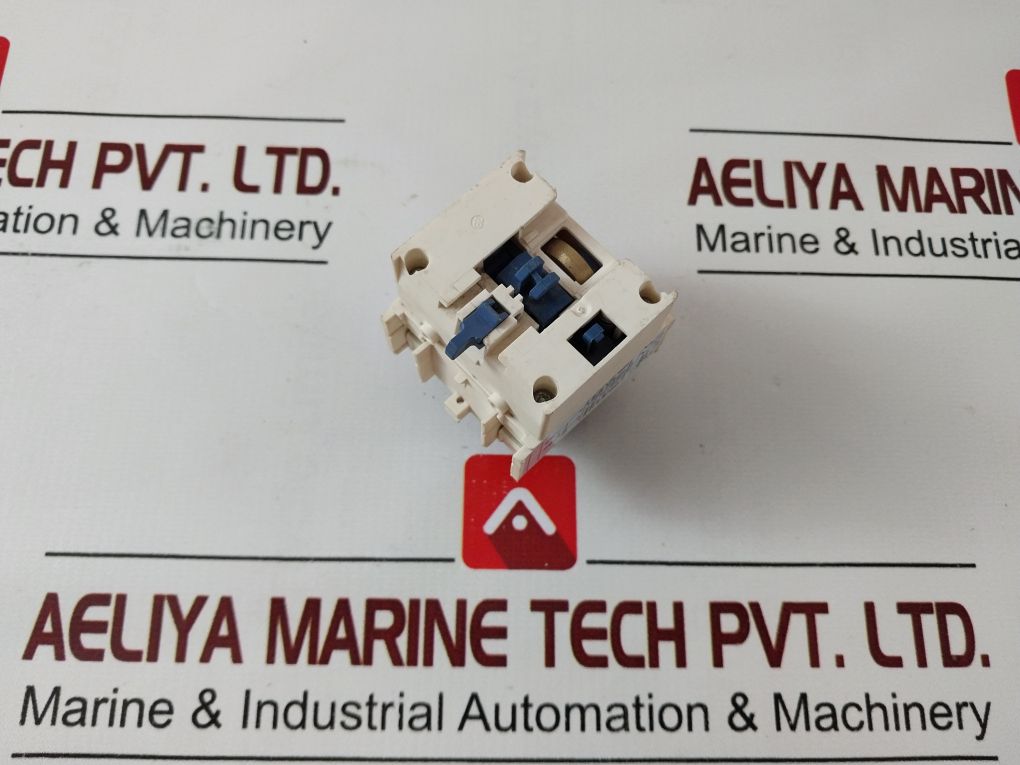 Telemecanique La2Ds2 Time Delay Block