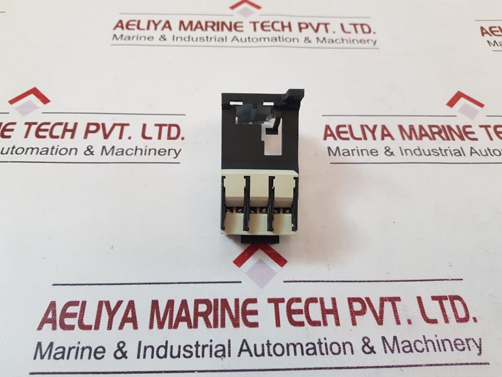 Telemecanique la7-d1064 thermal relay block