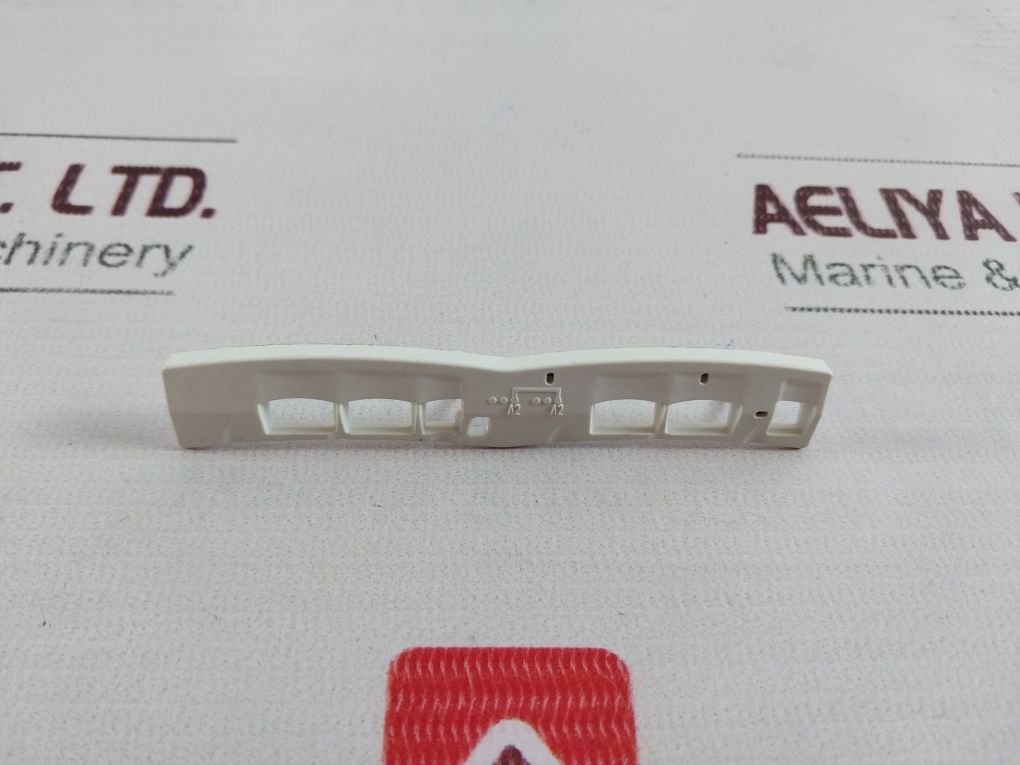 Telemecanique/Schneider Lad9R1V Mechanical Interlock Kit