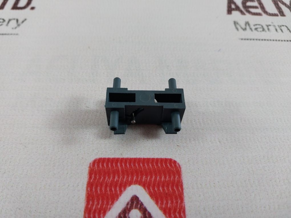 Telemecanique/Schneider Lad9R1V Mechanical Interlock Kit