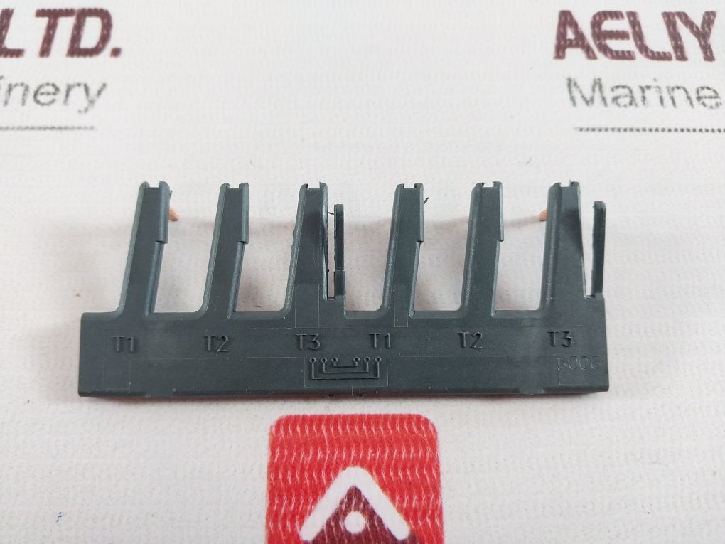 Telemecanique/Schneider Lad9R1V Mechanical Interlock Kit