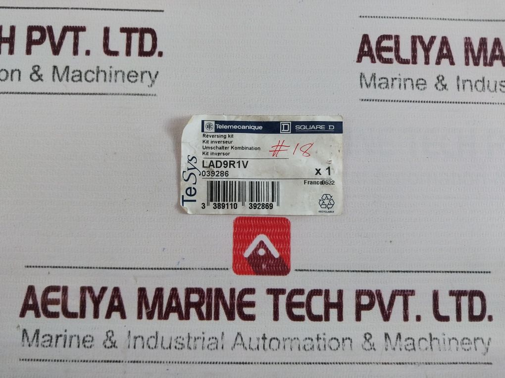 Telemecanique/Schneider Lad9R1V Mechanical Interlock Kit
